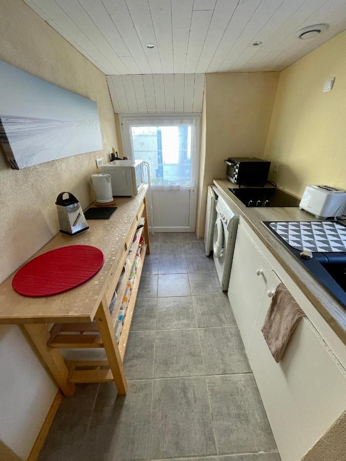 Appartement Authentique Penty Au Coeur Du Bourg à Roscanvel Extérieur photo